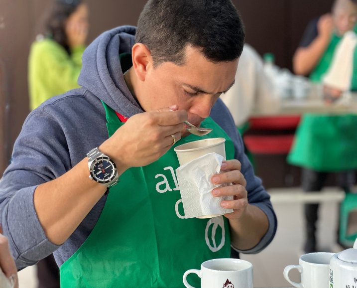 Catación 1: El ritual de la taza