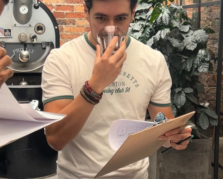 Tostión y Catación: La ciencia detrás de la taza de café